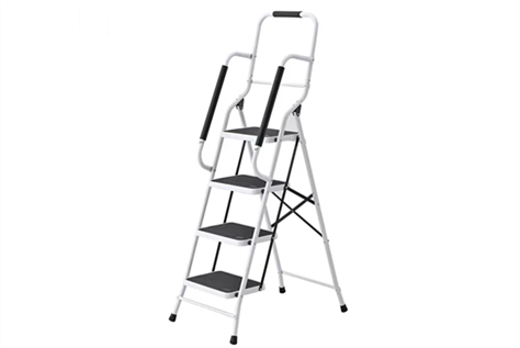 Ascending Ladder Use Safety Specification
