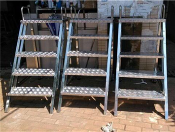 What Are The Requirements For The Use Of Stainless Steel Ladders?